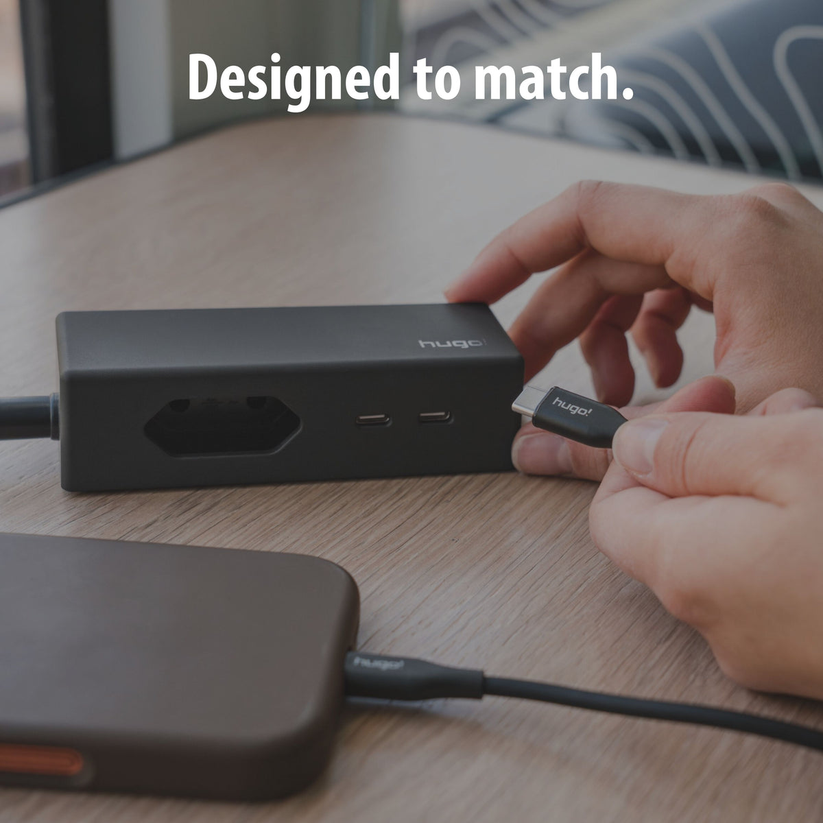 Bundle hugo! TRAVEL + Cable USB C