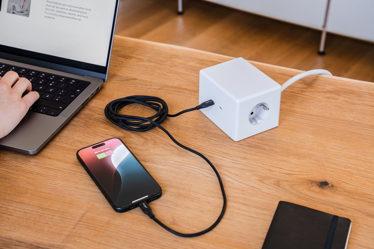 Brennenstuhl Hugo! ONE 2nd Gen. Steckdosenwürfel, USB C 20W PD, Wireless Charger