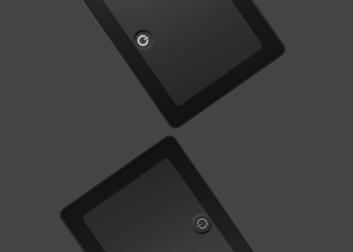 hugo! ONE in deep black mit beleuchtetem Touch-Schalter.