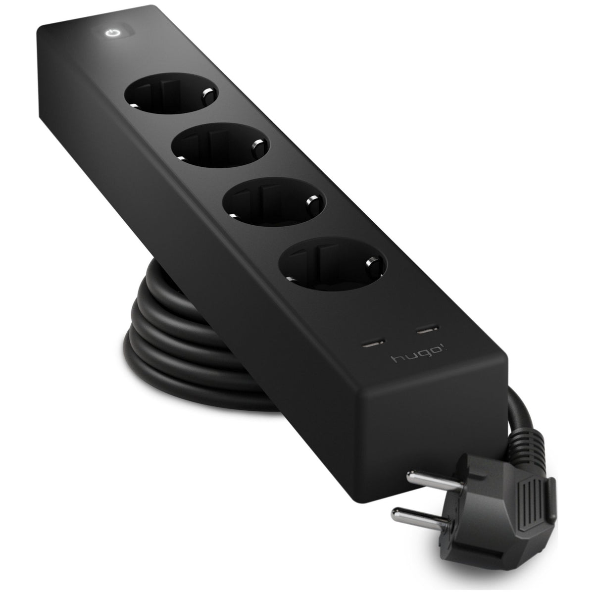 Schwarze hugo! SOCKET mit vier Steckdosen, zwei USB C Anschlüssen und Kabel.