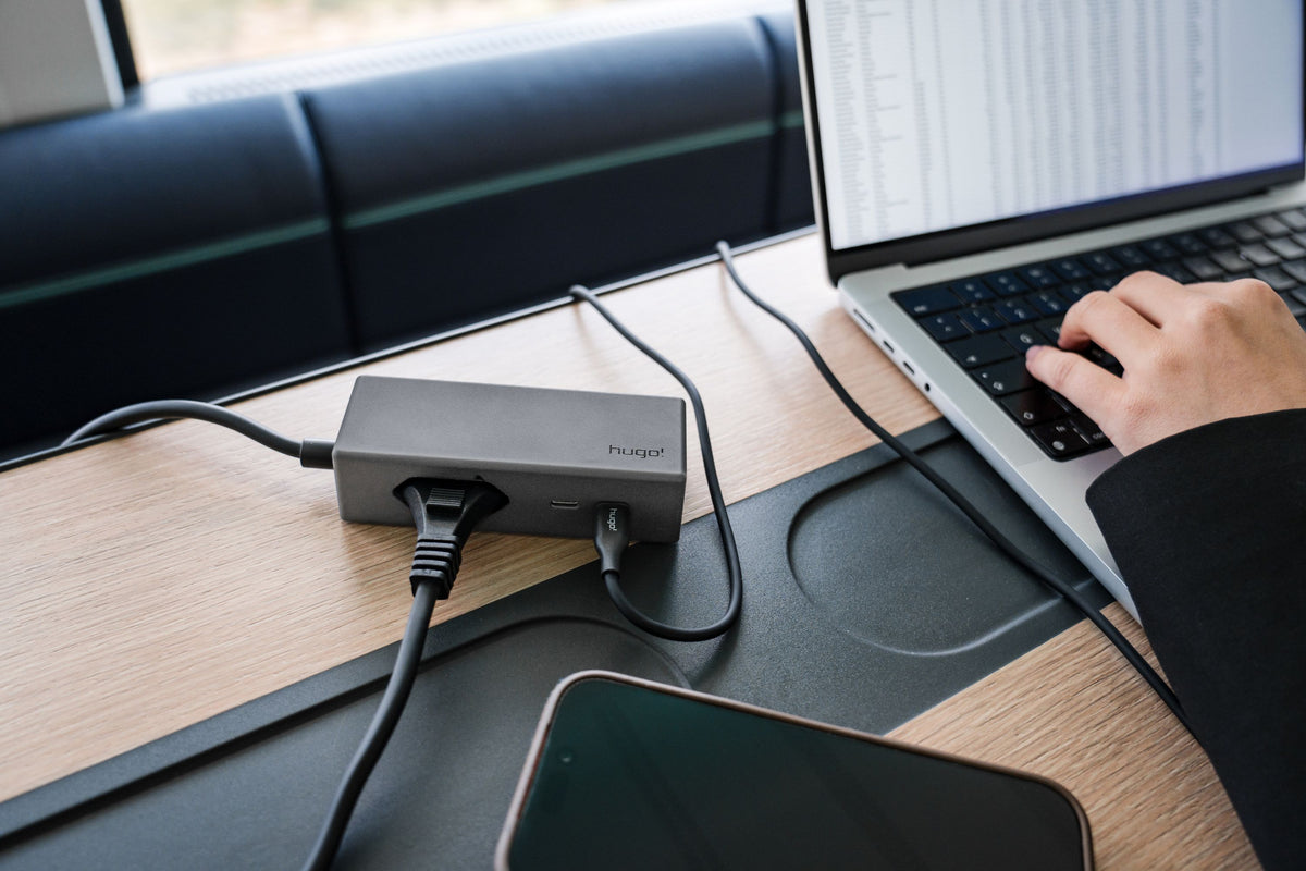 Brennenstuhl Hugo! TRAVEL Steckdosenleiste mit USB C 20W PD und Euro Steckdose