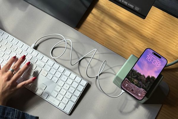 Handy läd auf hugo ONE